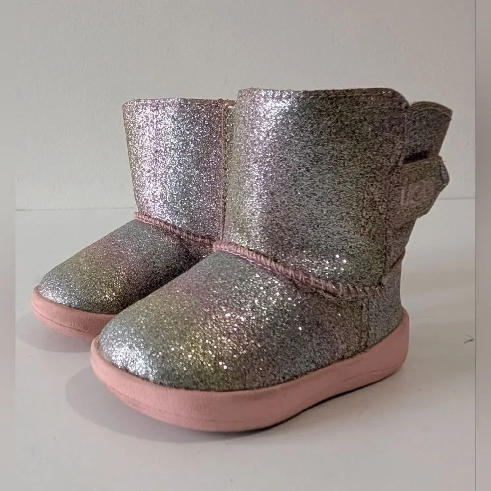 UGG Toddlers Keelan Rose Gold Metallic Glitter Sheepskin Booties Size 2/3